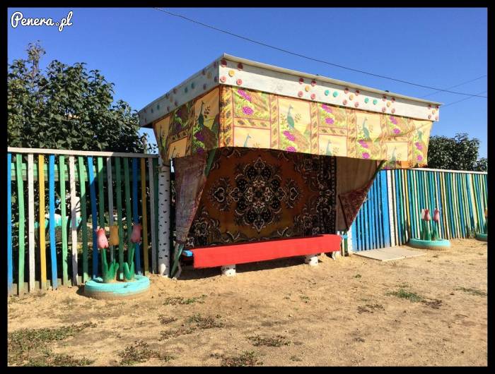 PKS zainwestował w nowe wiaty autobusowe