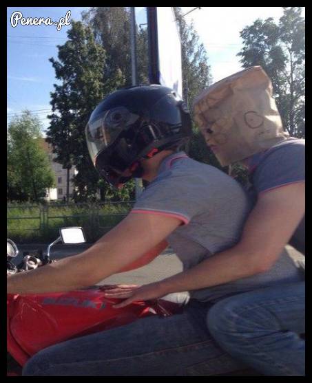 Pamiętaj żeby jeździć tylko w kasku