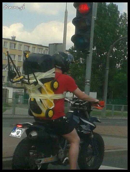 Co ja nie przewiozę kosiarki na motorze?