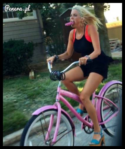 Nie miała żadnej kieszeni :D