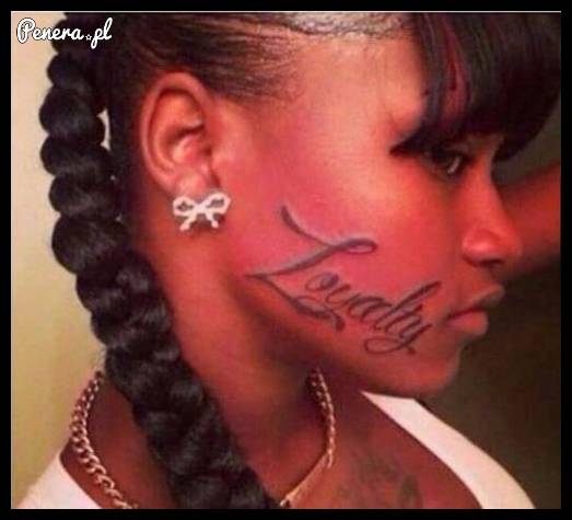 Policzek - idealne miejsce na tatuaż