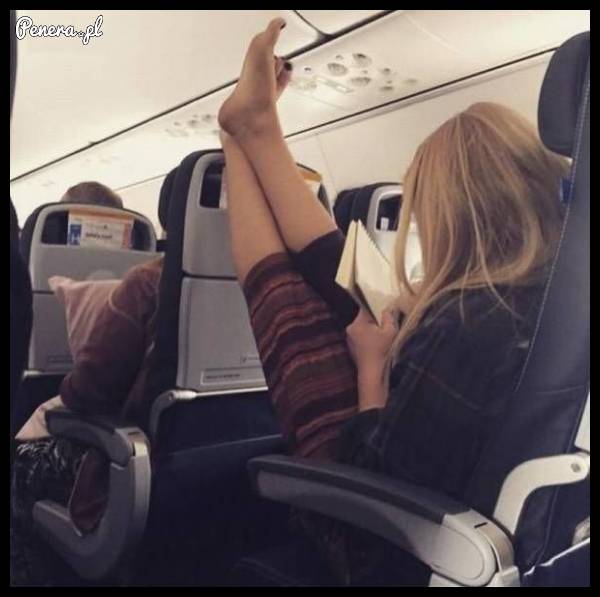 Tymczasem w samolocie...