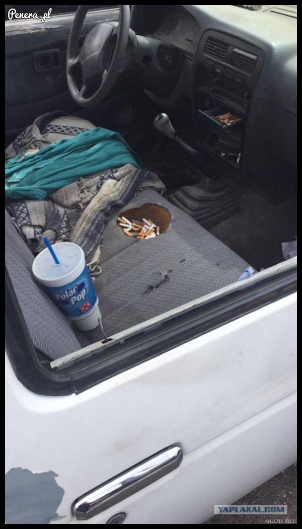 A Ty jaką masz popielniczkę?