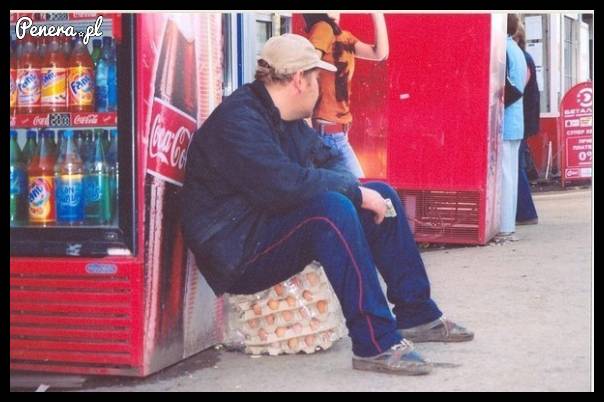 Nie do końca przemyślał gdzie usiadł