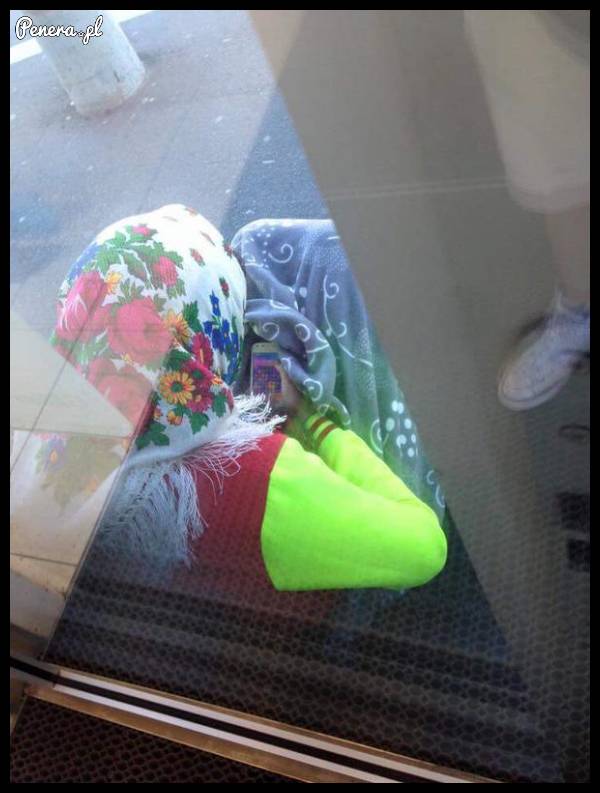 Chyba zbiera na abonament