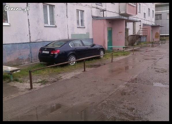 Parking strzeżony całodobowo