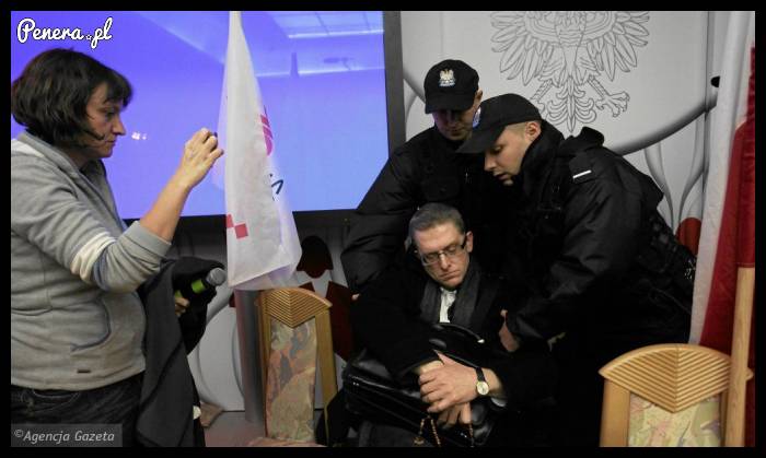 Braun nie chce oddać protokołu z Londynu