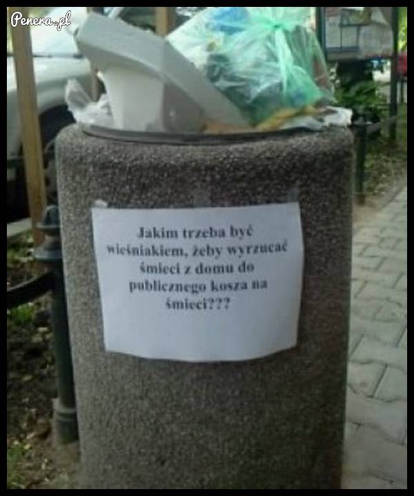 Tymczasem w Krakowie śmieci wyrzuca się właśnie tak