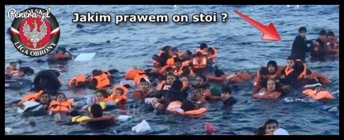 Niech mi ktoś wyjaśni - Jakim prawem ten gość stoi?