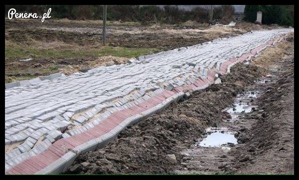 Tak wygląda pnowy chodnik w Ustce