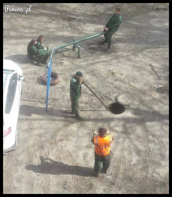 Za dużo robotników do jednej roboty Za dużo robotników do jednej roboty