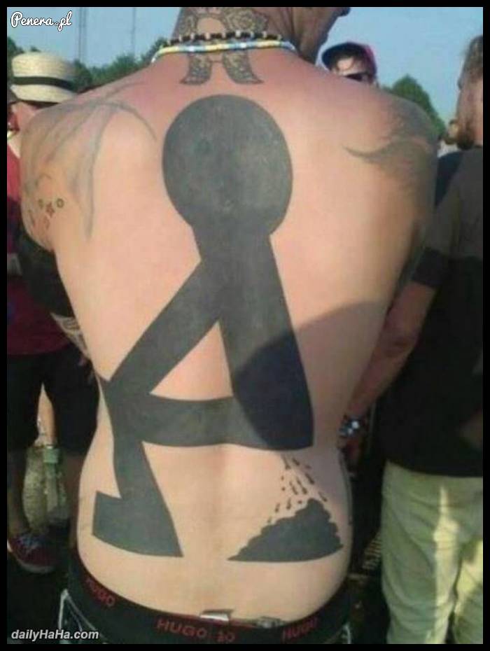 Już chyba nie mógł wpaść na lepszy pomysł z tym tatuażem!