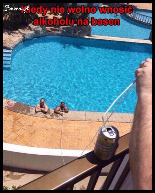 Zabronili wnoszenia alkoholu na basen