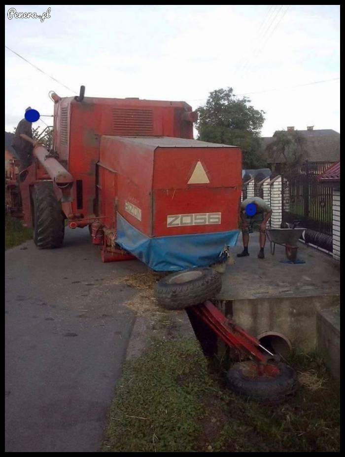 A mówiłem młody żebyś nie driftował kombajnem!