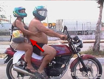 Jazda motocyklem na kanapkę Jazda motocyklem na kanapkę