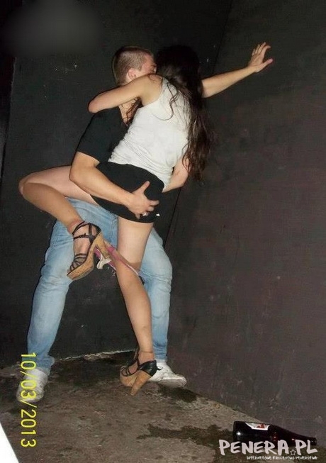 Majtki same jej zlatują Majtki same jej zlatują