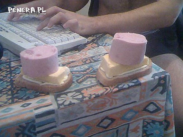 Rosyjska kanapka z szynką i serem Rosyjska kanapka z szynką i serem