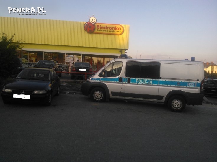Tak parkuje policja w Garwolinie