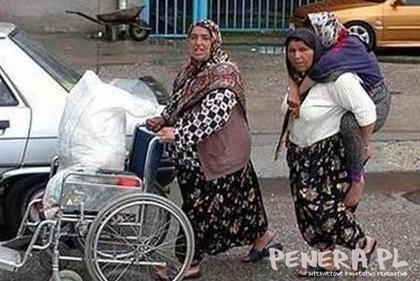 Baba z wózka kartoflom lżej Baba z wózka kartoflom lżej