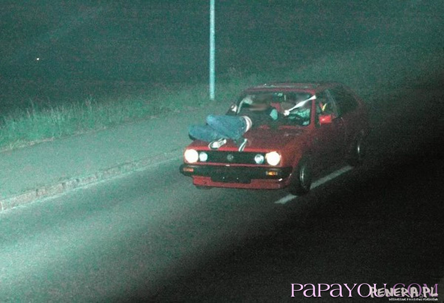 Nocna jazda Golfem Nocna jazda Golfem