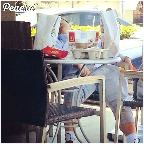 A po żarciu szybka drzemka