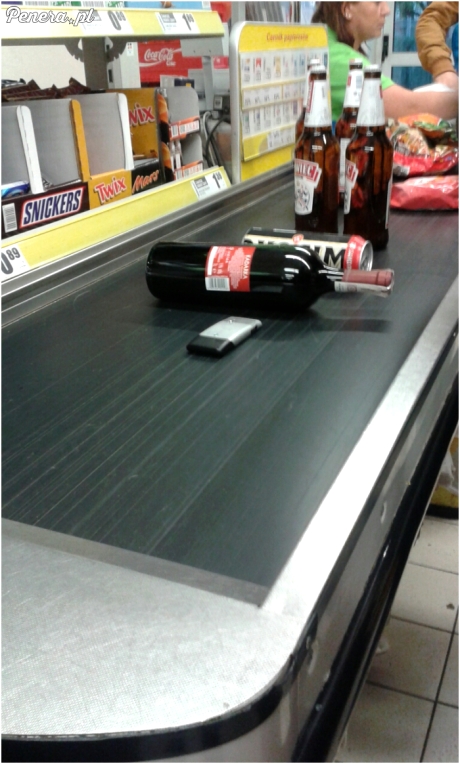 Beka z ludzi którzy nie wiedzą jak położyć butelki