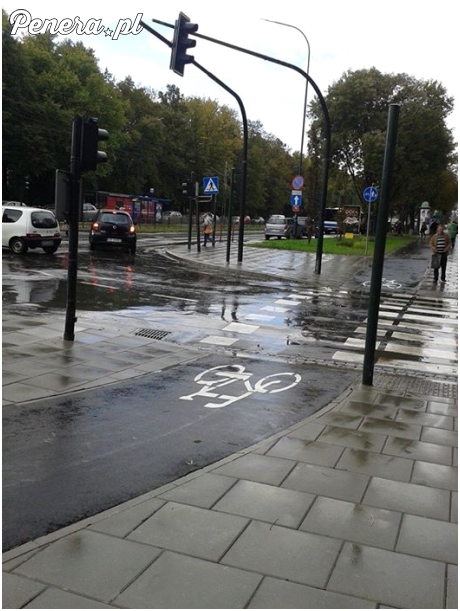 Bogactwo - światła drogowe na dwóch słupach