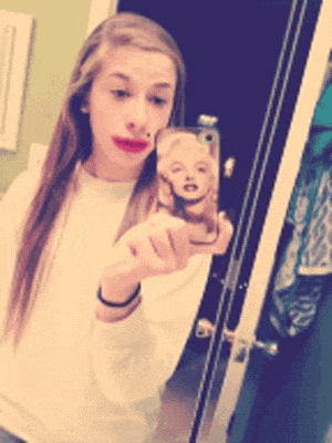 Chyba miała wyglądać ja Marilyn