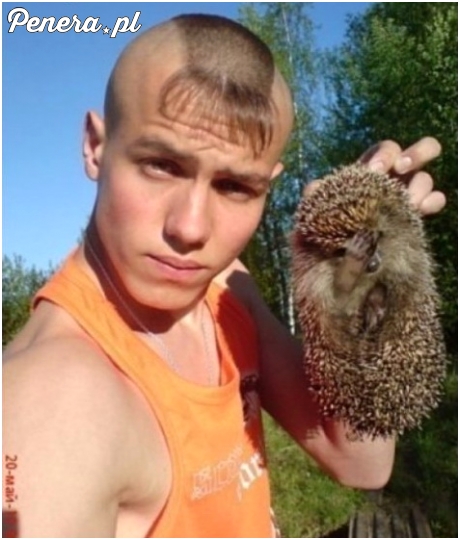 Ciekawe kto mu doradził tę rewelacyjną grzywkę ;)