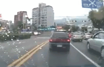 Cudowni rodzice i latające dziecko