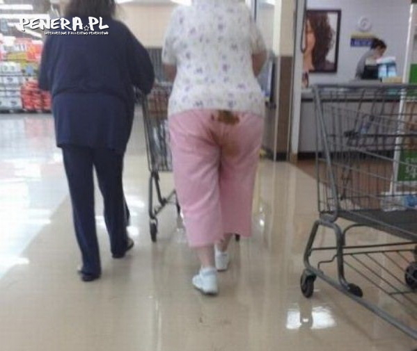 Chyba usiadła na czekoladowy batonik Chyba usiadła na czekoladowy batonik