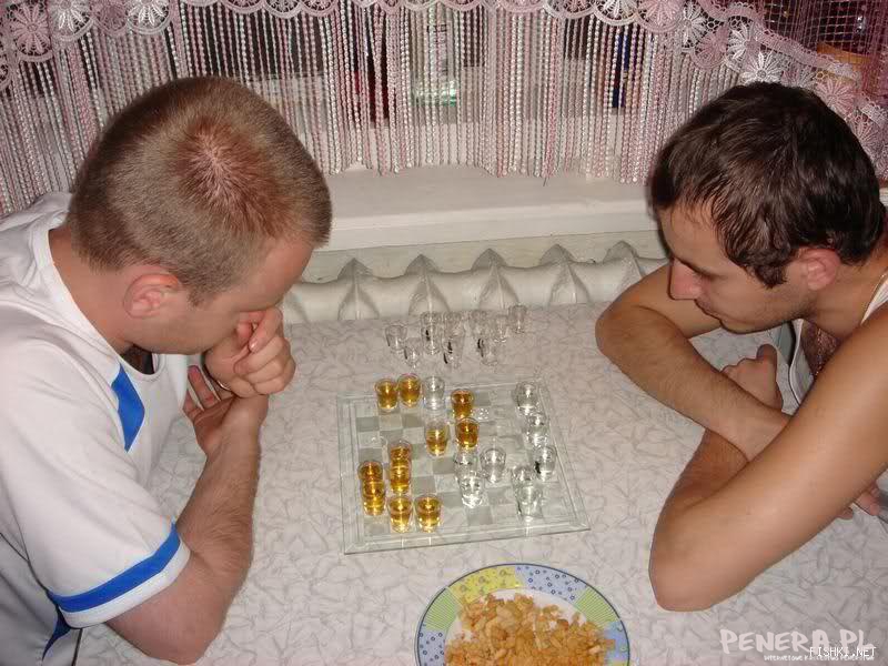 Warcaby - wersja alkoholik Warcaby - wersja alkoholik