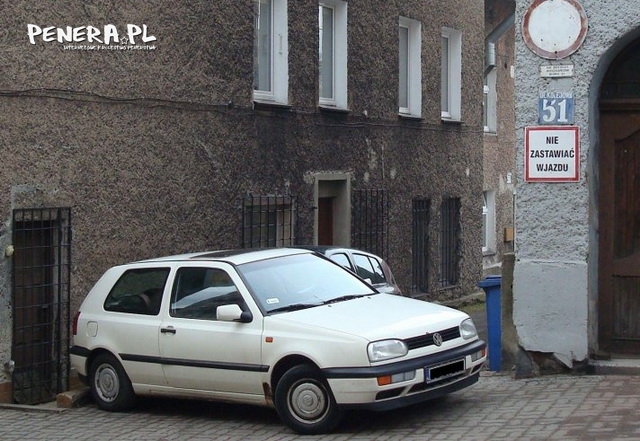 Nie zastawiać wjazdu Nie zastawiać wjazdu