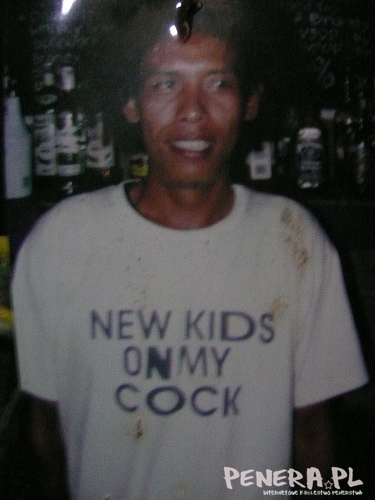 Ciekawe czy wiedział co ma napisane na koszulce Ciekawe czy wiedział co ma napisane na koszulce