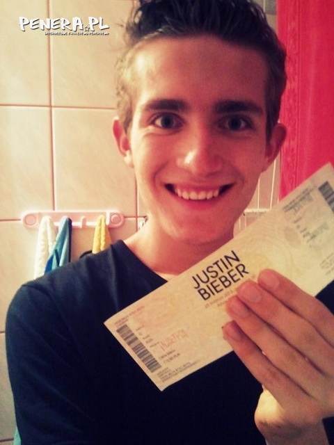 I jeszcze się tym szczyci I jeszcze się tym szczyci