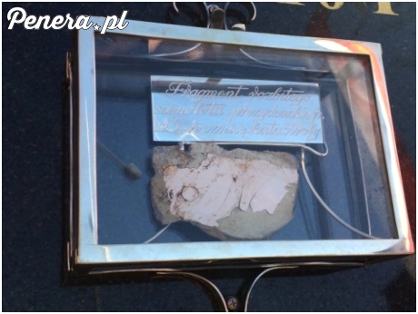 Fragment Tupolewa jako św relikwia