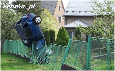 Kochanie zaparkowałam przed bramą