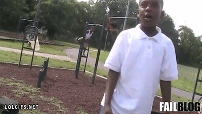 Łamanie kręgosłupa na placu zabaw