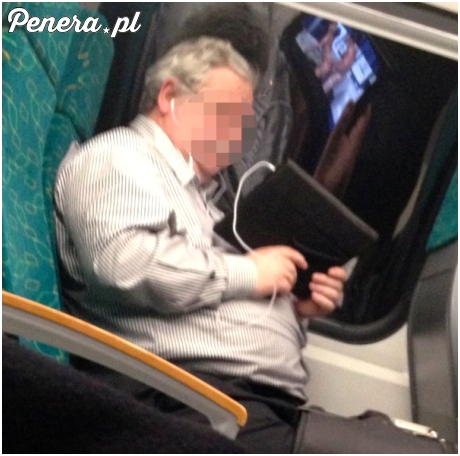 Myślał że nikt nie zauważy jaki film ogląda