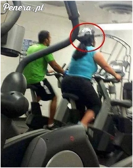 Na stacjonarnym też warto włożyć kask