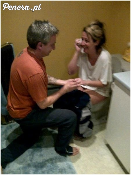 Oświadczyny na kiblu