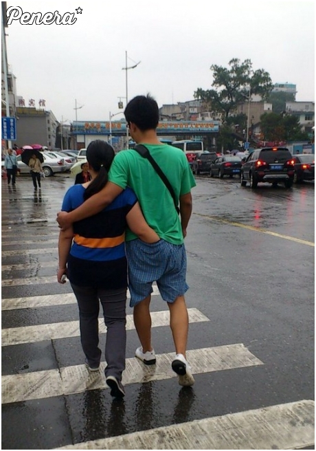 Pokaż kotku co masz w środku