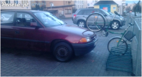 Prawidłowo zaparkowany rower