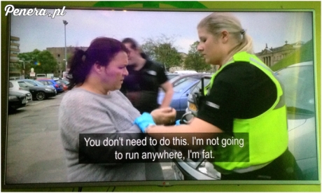 Przecież to logiczne że by nie uciekła Przecież to logiczne że by nie uciekła