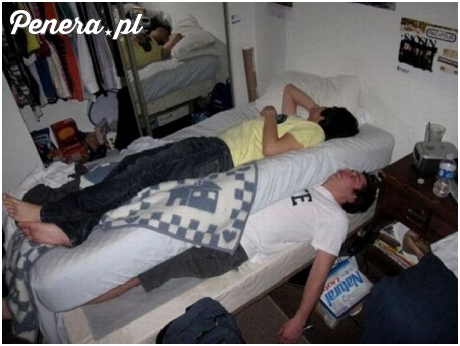 Studenckie łóżko piętrowe