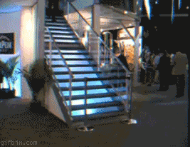 Tak się schodzi po schodach