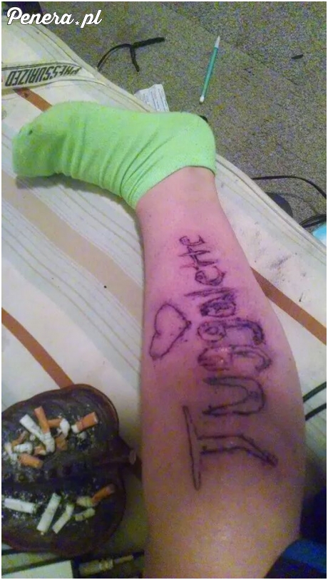 Własnoręcznie robiony tatuaż